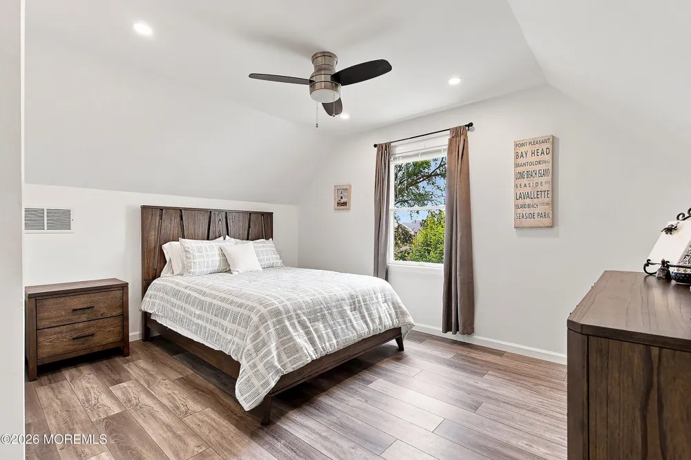 28 Harbor View Lane Toms River, NJ 08753