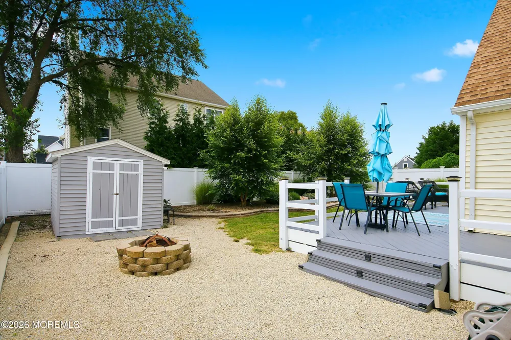28 Harbor View Lane Toms River, NJ 08753