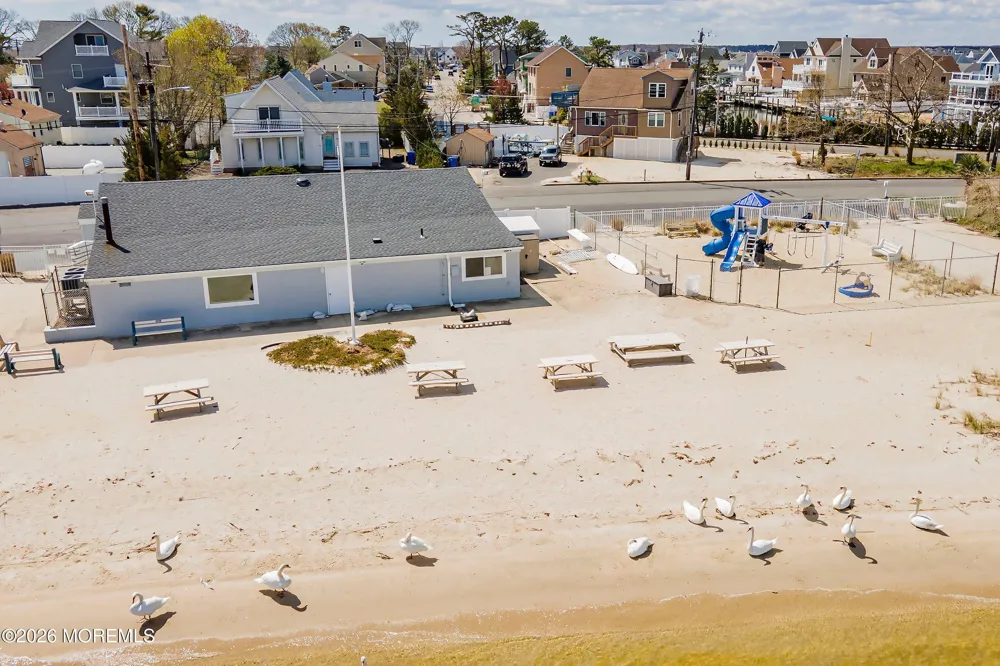 28 Harbor View Lane Toms River, NJ 08753