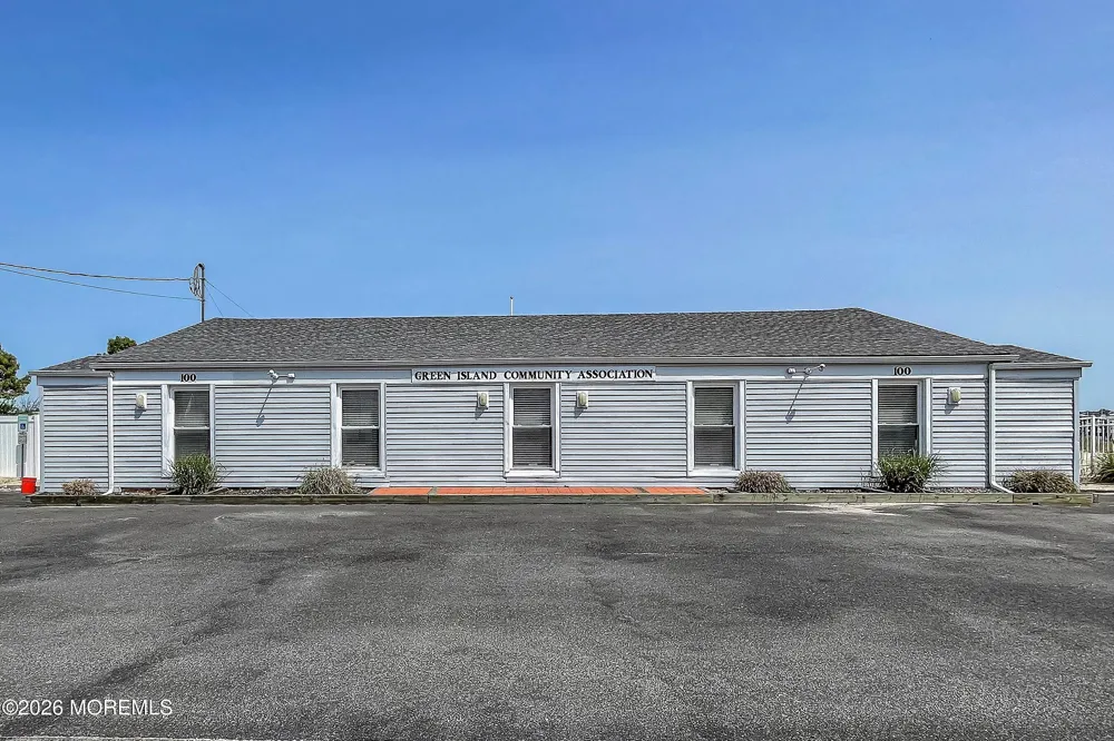 28 Harbor View Lane Toms River, NJ 08753
