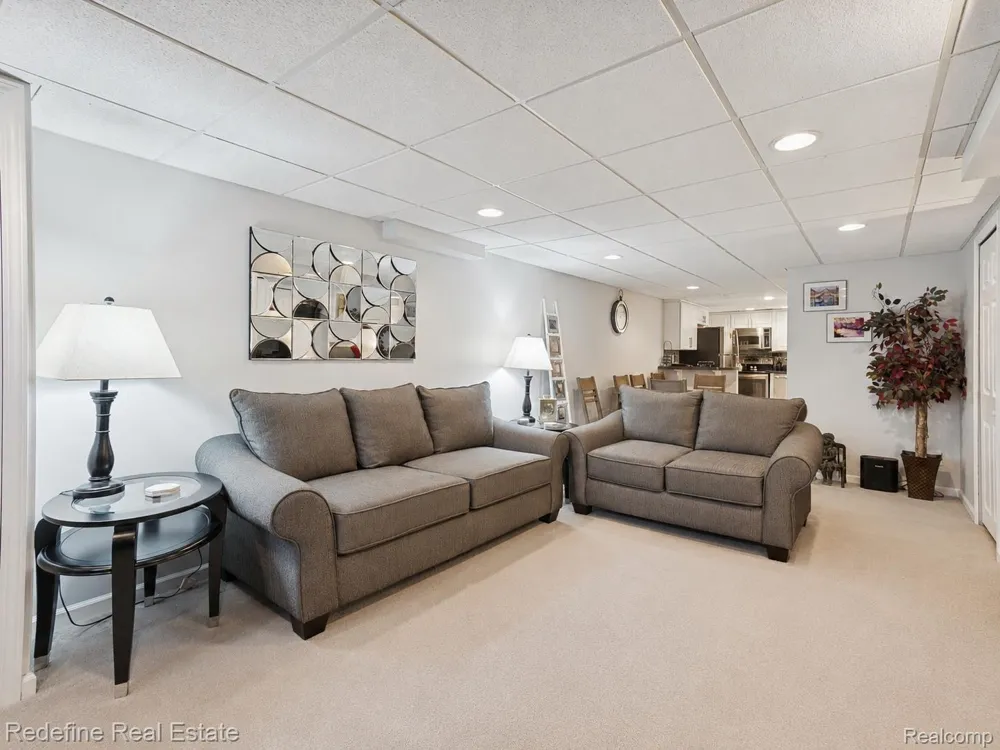 50340 Helfer Boulevard Wixom City, MI 48393