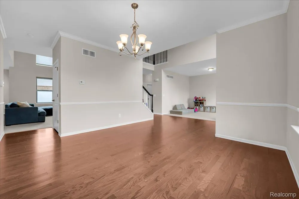 41761 Steinbeck Glen Novi City, MI 48377