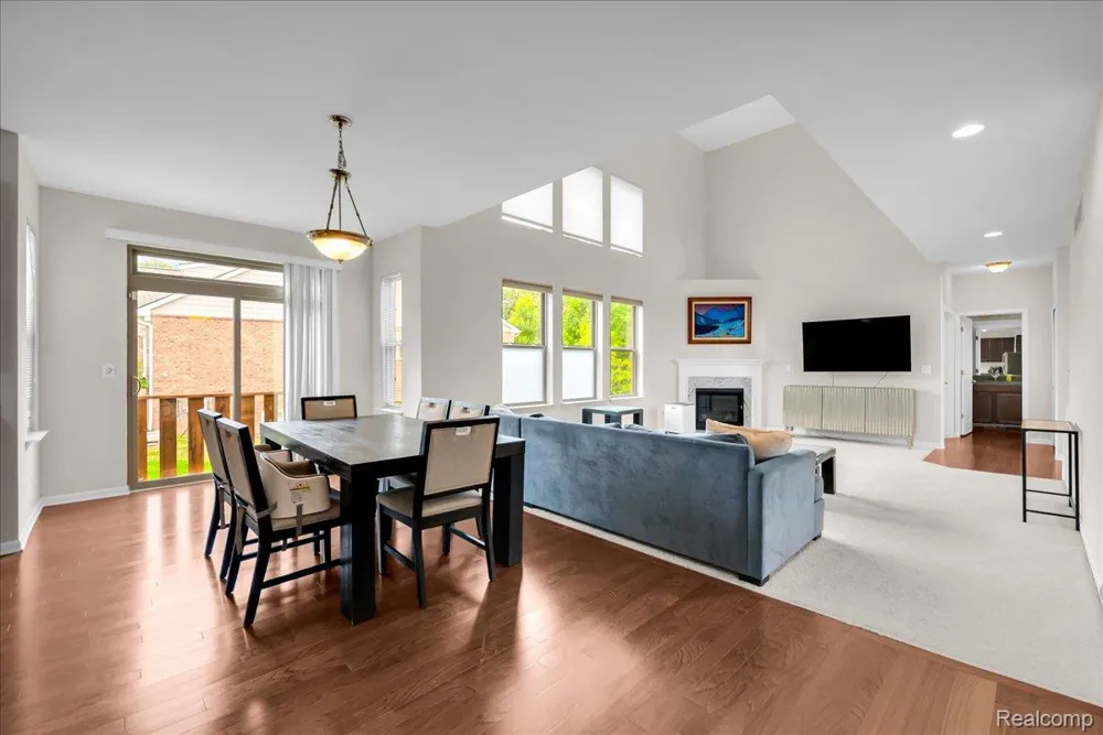 41761 Steinbeck Glen Novi City, MI 48377