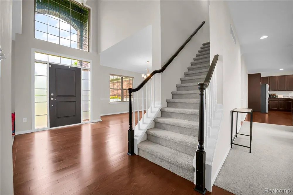 41761 Steinbeck Glen Novi City, MI 48377