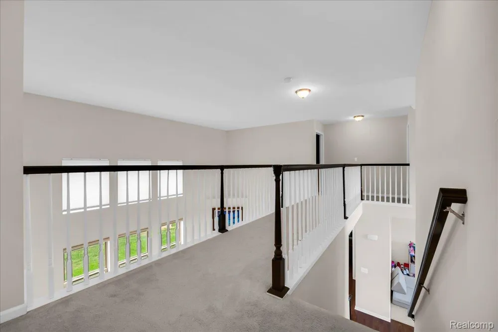 41761 Steinbeck Glen Novi City, MI 48377