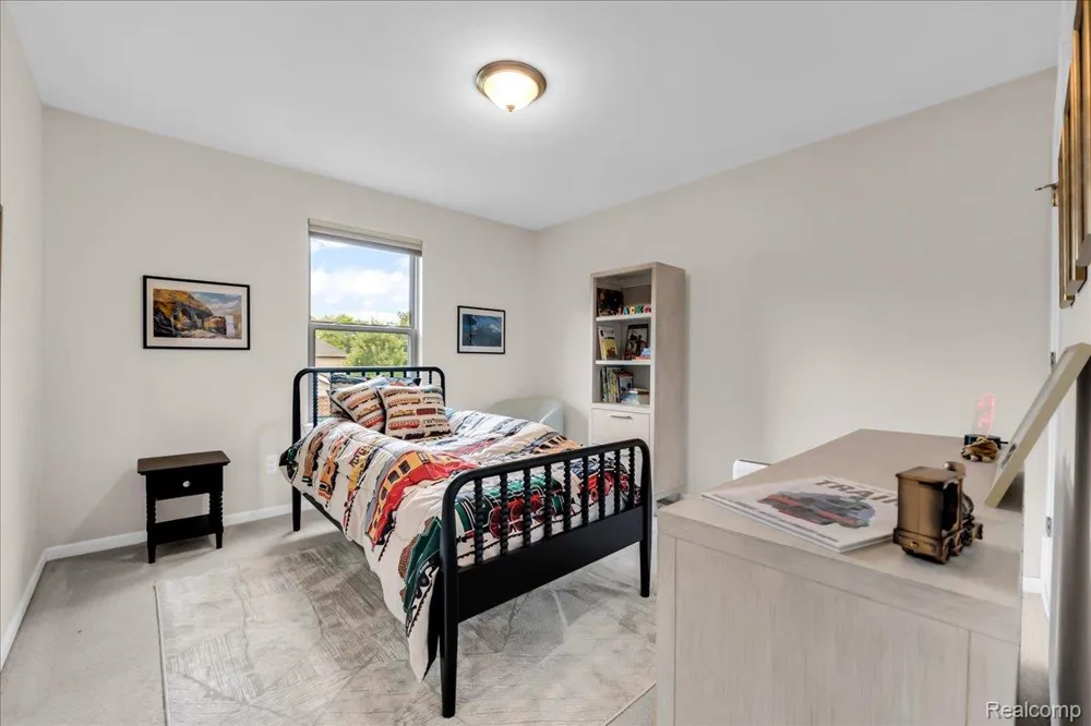 41761 Steinbeck Glen Novi City, MI 48377