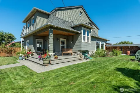 1118 4th Street