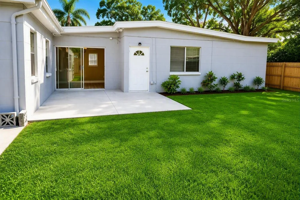 3519 W PRICE AVENUE Tampa, FL 33611
