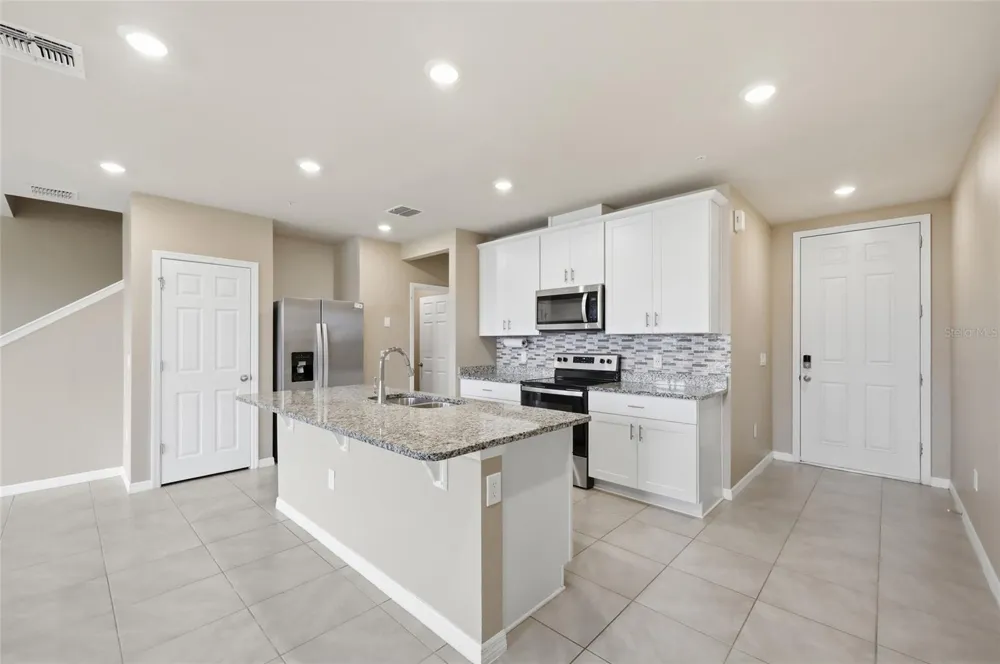 2518 SWEET VIBURNUM WAY Ocoee, FL 34761