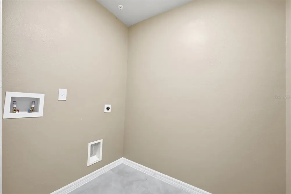 2518 SWEET VIBURNUM WAY Ocoee, FL 34761