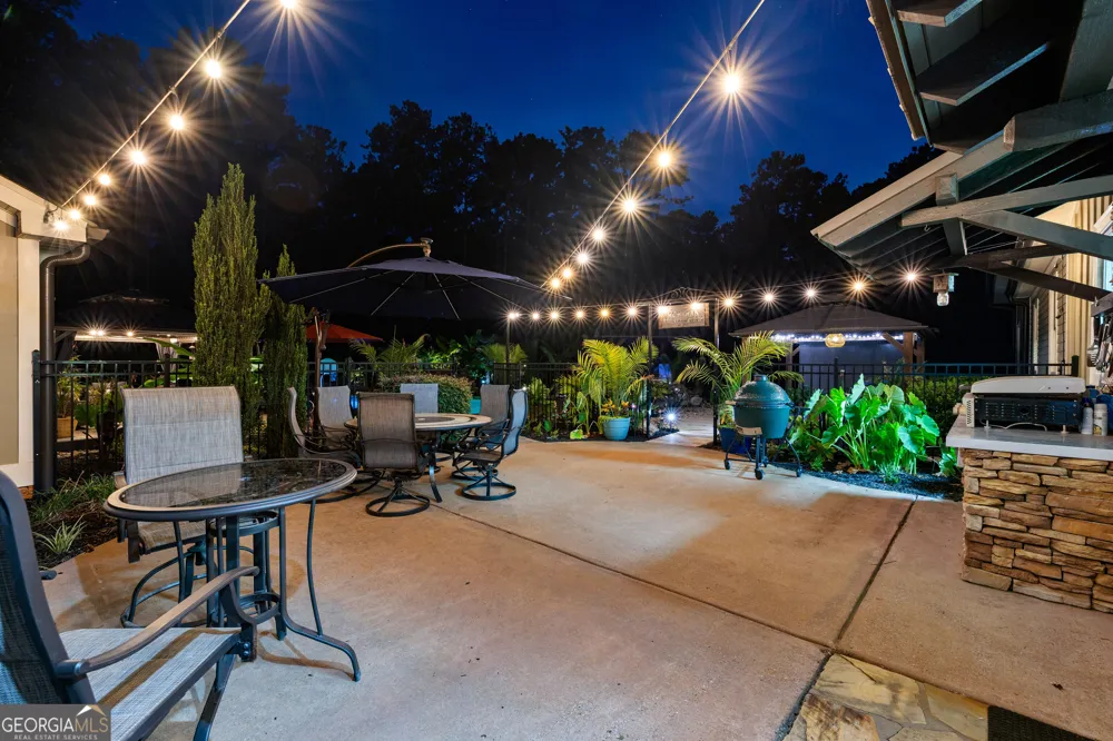 359 Trammell RD Moreland, GA 30259
