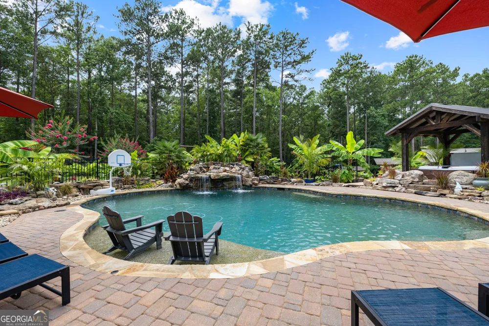 359 Trammell RD Moreland, GA 30259