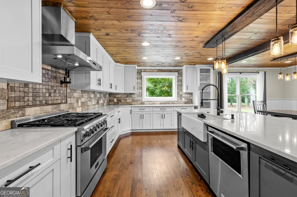 359 Trammell RD Moreland, GA 30259