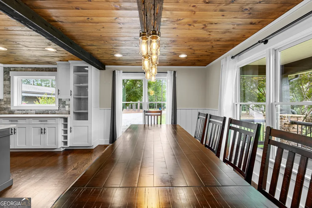 359 Trammell RD Moreland, GA 30259
