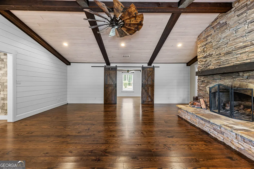 359 Trammell RD Moreland, GA 30259