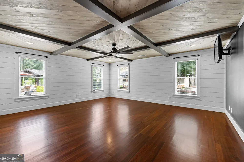 359 Trammell RD Moreland, GA 30259