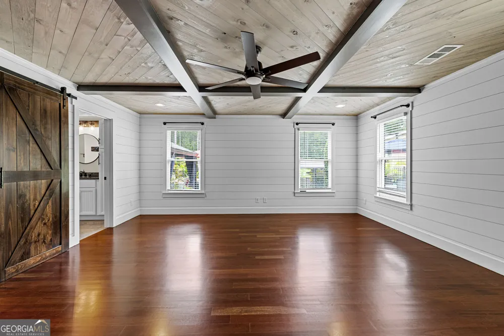 359 Trammell RD Moreland, GA 30259