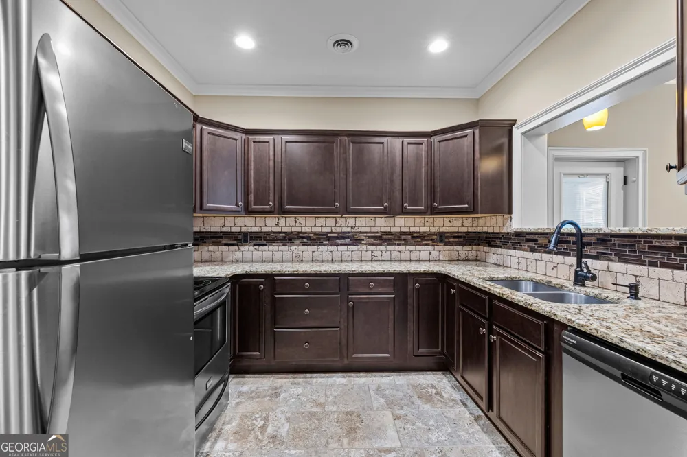 359 Trammell RD Moreland, GA 30259