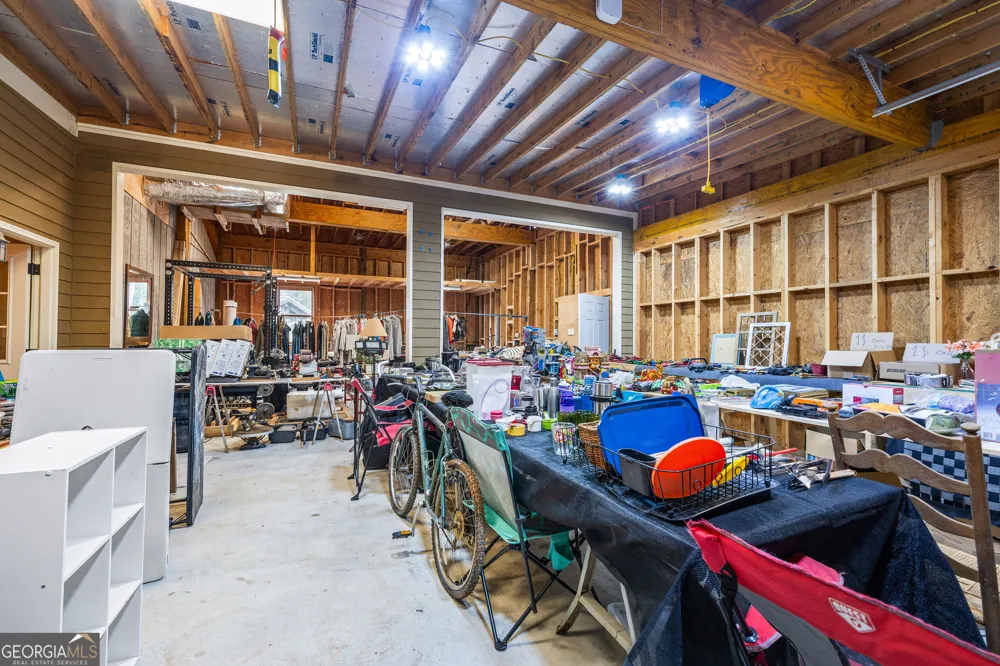 359 Trammell RD Moreland, GA 30259