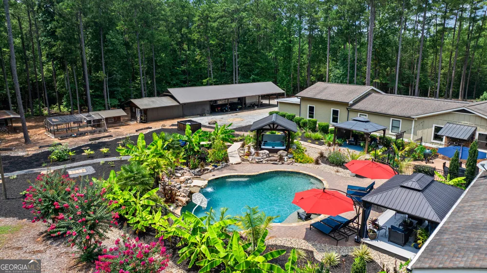 359 Trammell RD Moreland, GA 30259