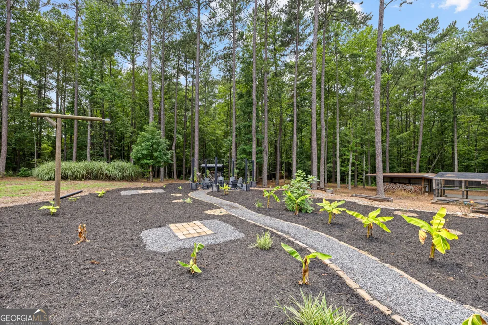 359 Trammell RD Moreland, GA 30259