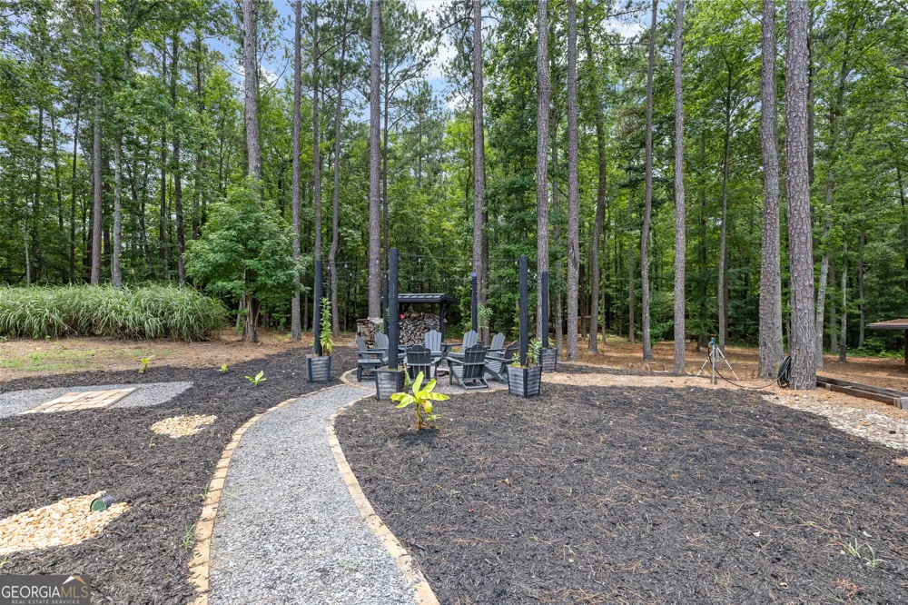 359 Trammell RD Moreland, GA 30259