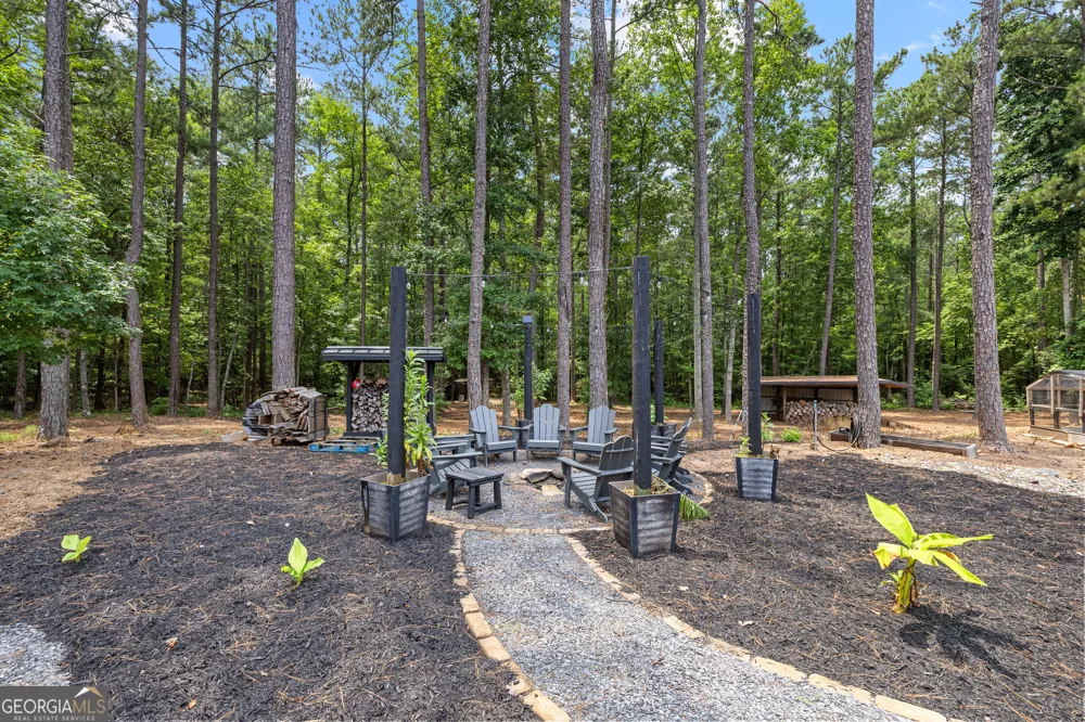 359 Trammell RD Moreland, GA 30259