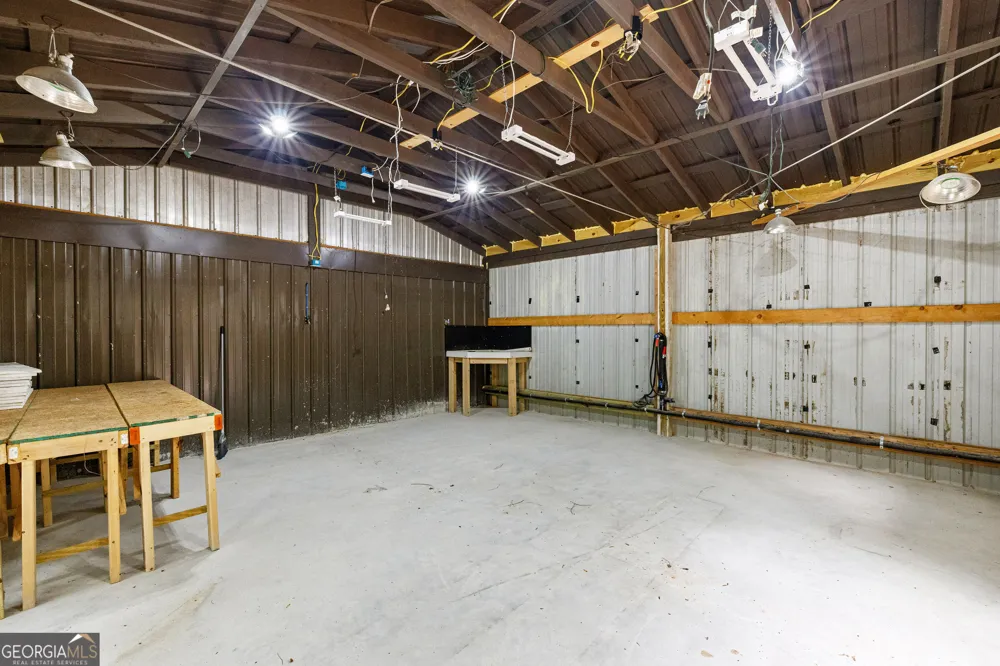 359 Trammell RD Moreland, GA 30259
