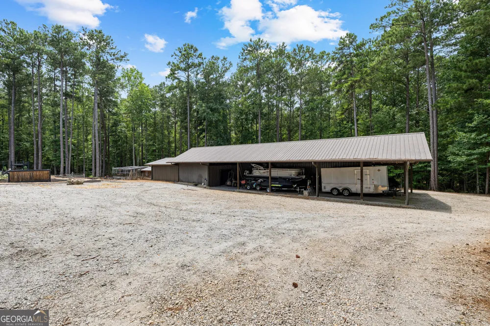 359 Trammell RD Moreland, GA 30259