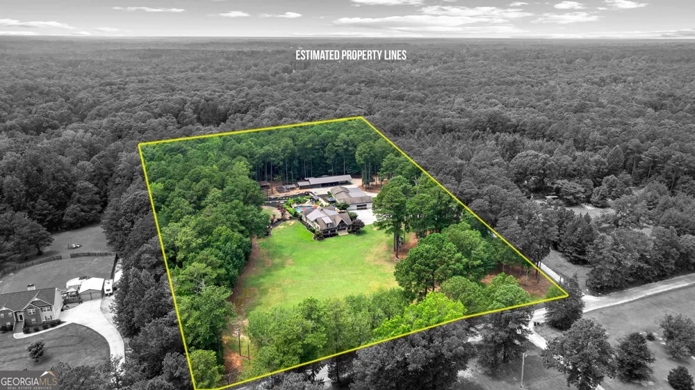 359 Trammell RD Moreland, GA 30259