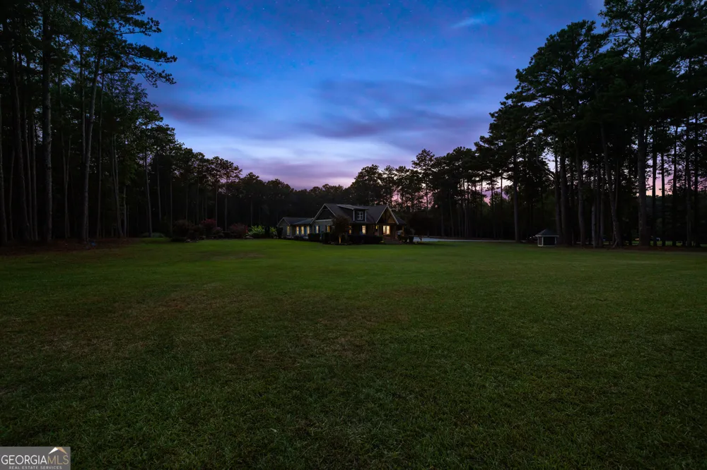 359 Trammell RD Moreland, GA 30259