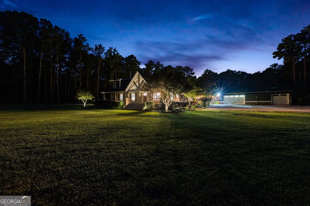 359 Trammell RD Moreland, GA 30259