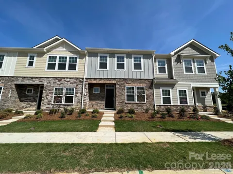 208 Sagecroft Lane