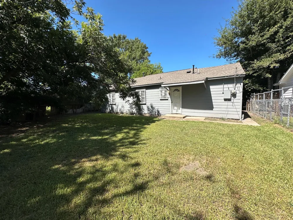 10313 Chesterfield Drive Houston, TX 77051