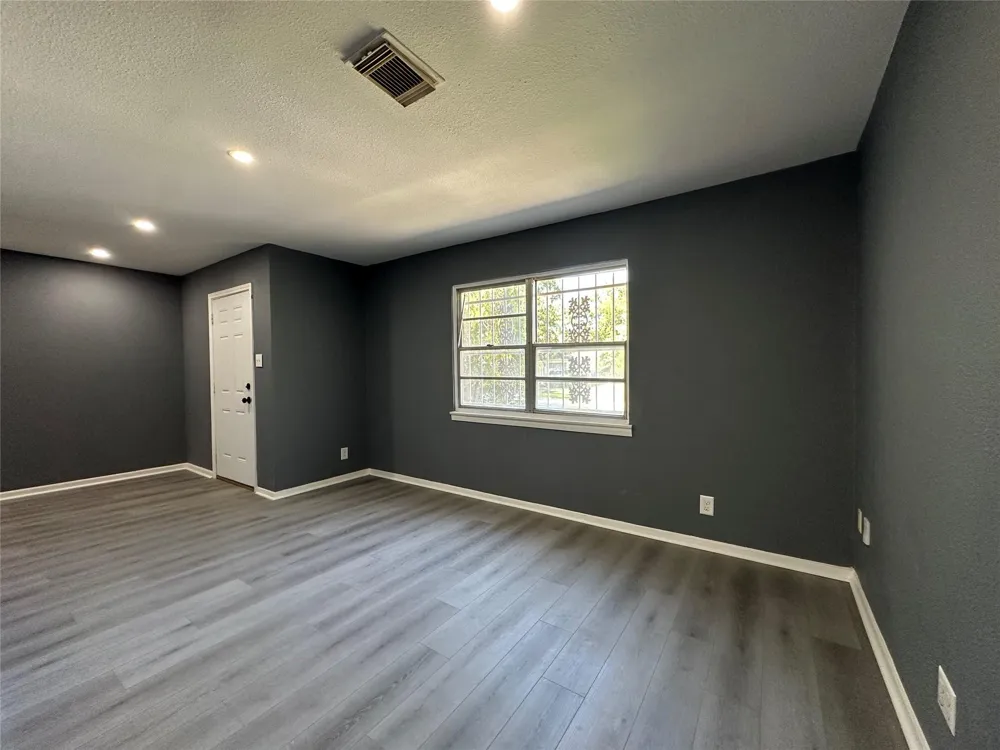 10313 Chesterfield Drive Houston, TX 77051