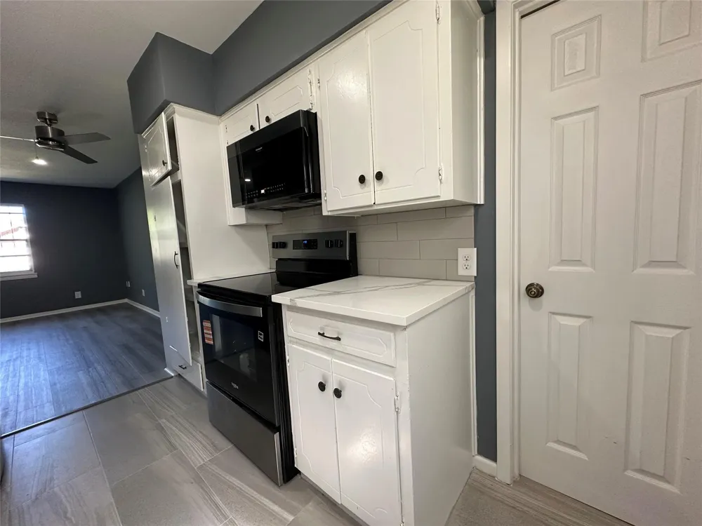 10313 Chesterfield Drive Houston, TX 77051