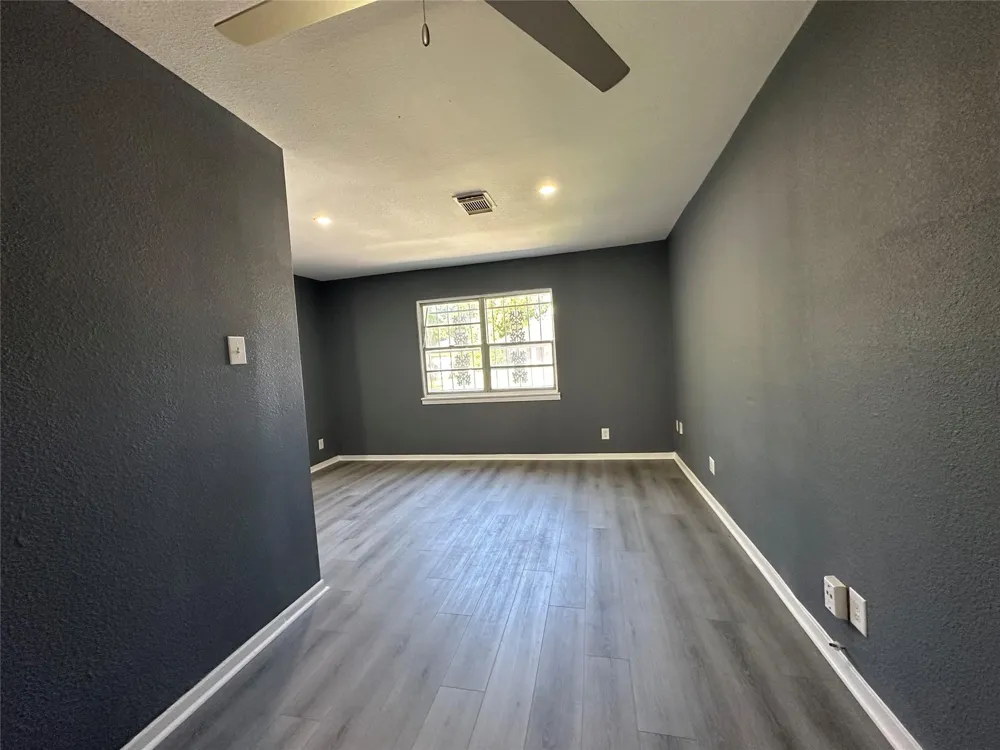 10313 Chesterfield Drive Houston, TX 77051