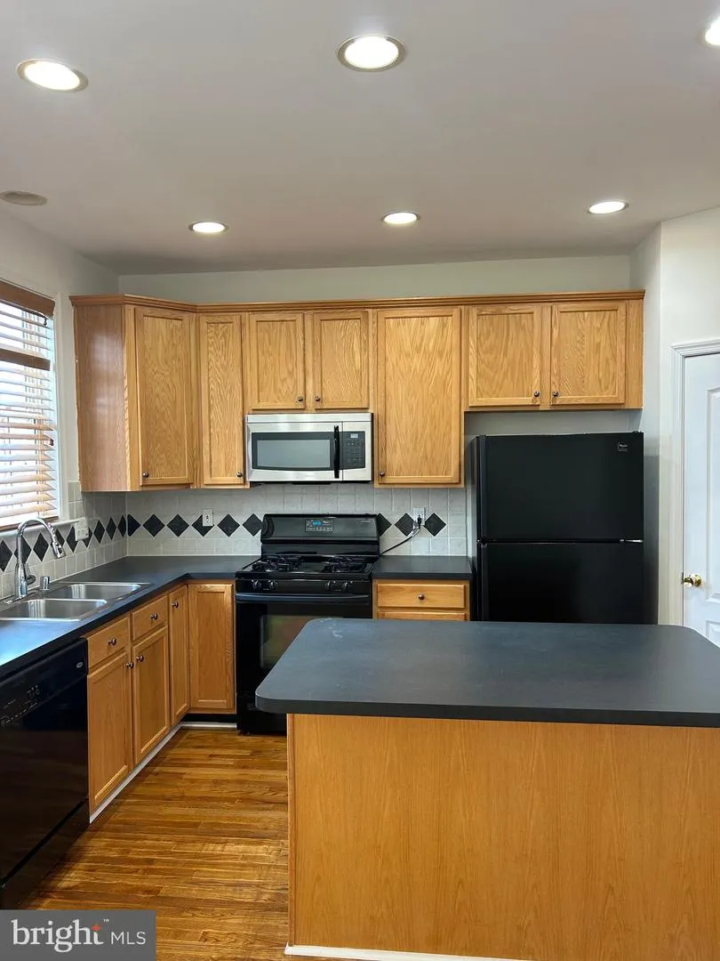 42540 MAGELLAN Ashburn, VA 20148