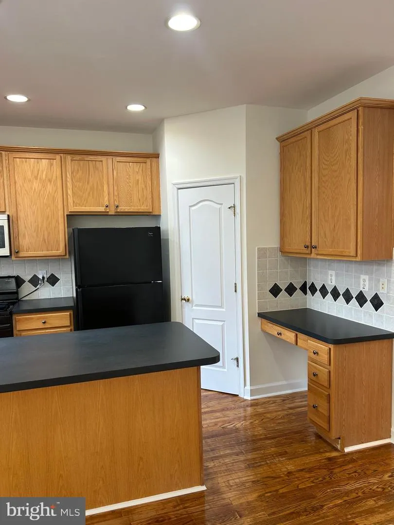 42540 MAGELLAN Ashburn, VA 20148