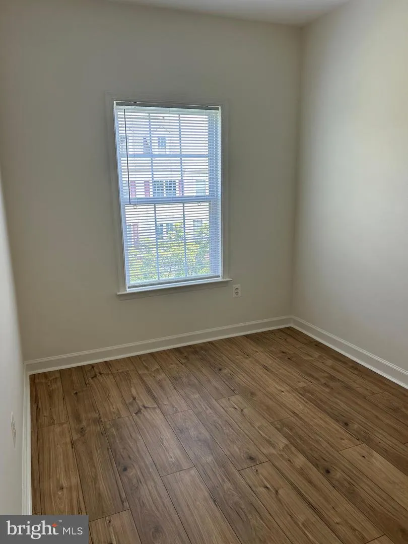 42540 MAGELLAN Ashburn, VA 20148