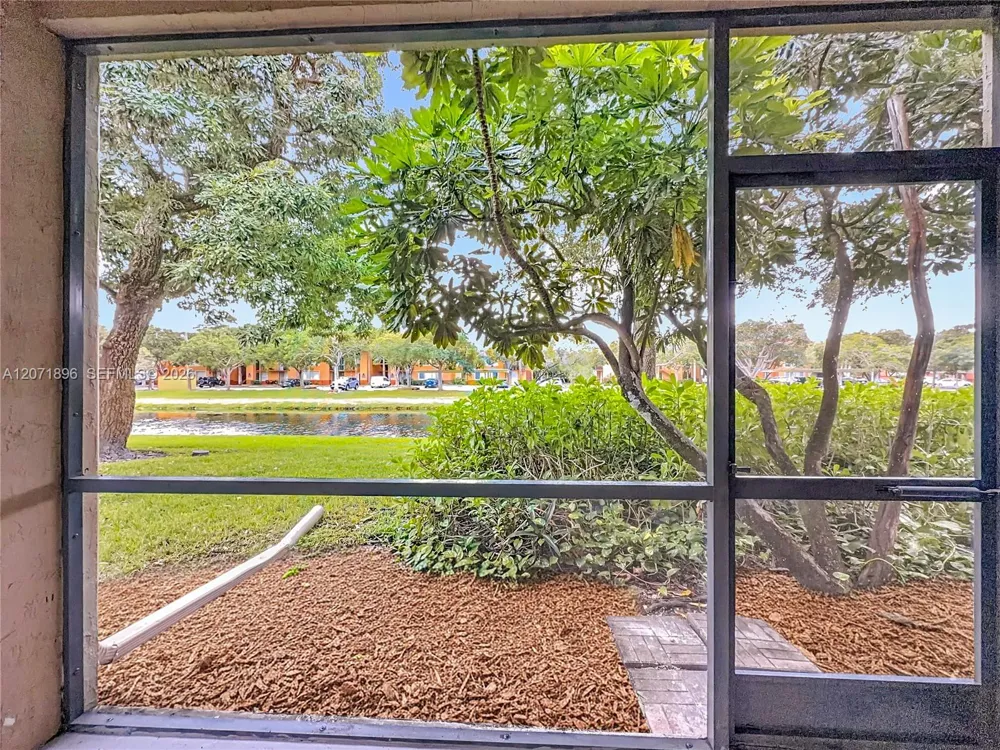 10524 NW 10th St #A-125 Plantation, FL 33322