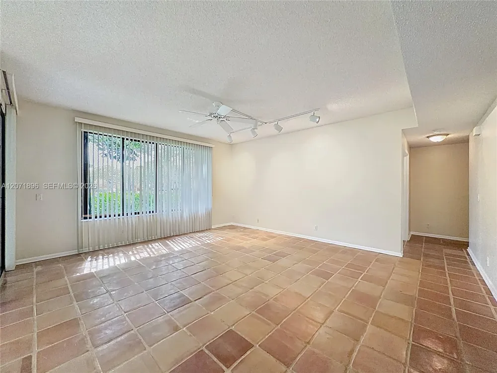 10524 NW 10th St #A-125 Plantation, FL 33322
