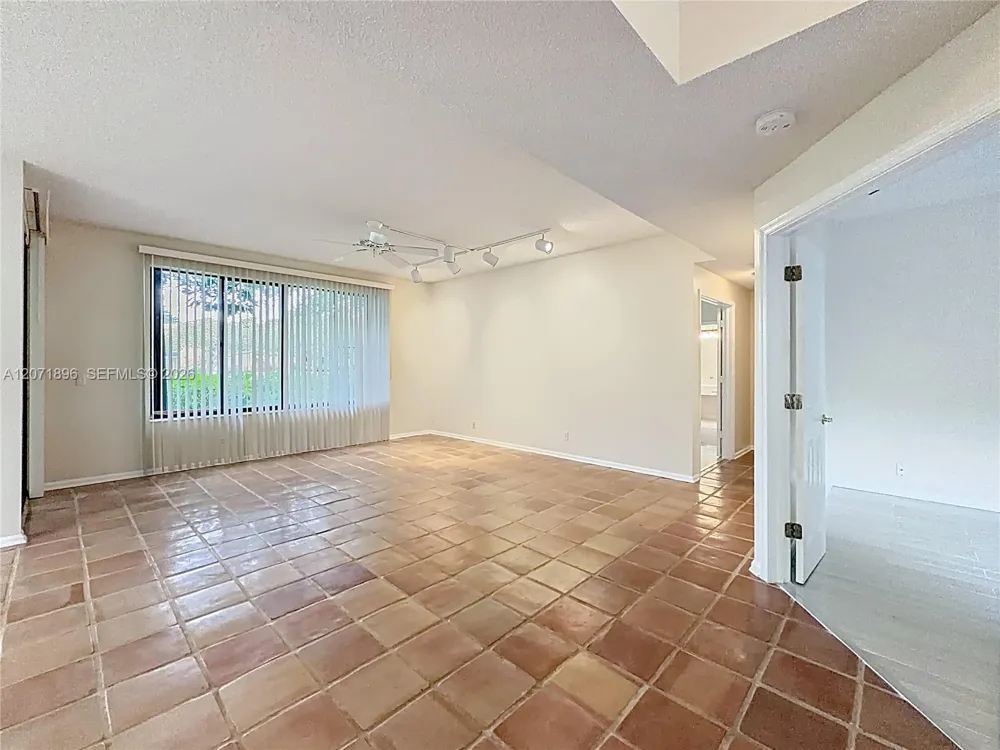 10524 NW 10th St #A-125 Plantation, FL 33322