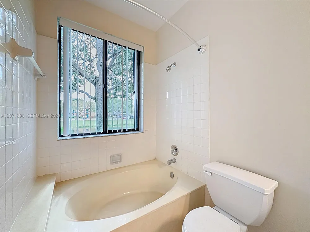 10524 NW 10th St #A-125 Plantation, FL 33322