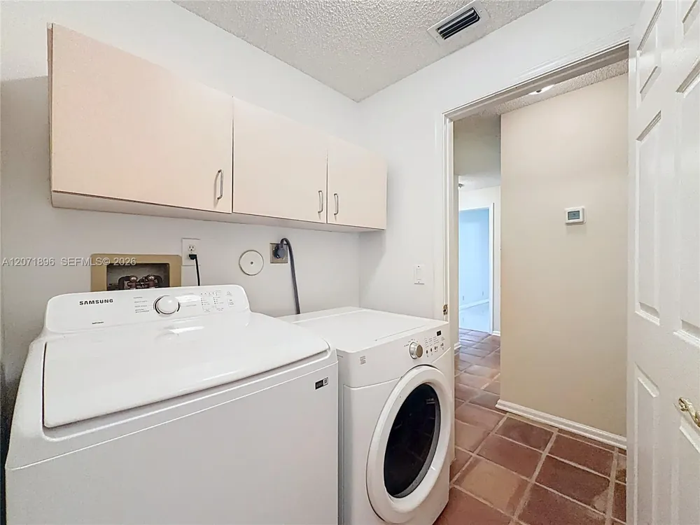 10524 NW 10th St #A-125 Plantation, FL 33322