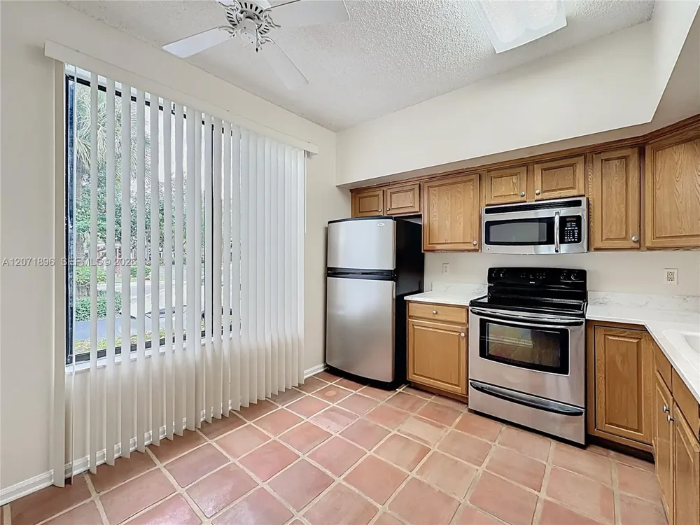 10524 NW 10th St #A-125 Plantation, FL 33322