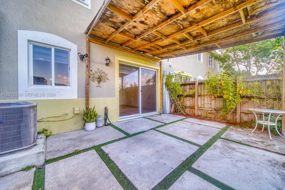 1090 SE 23rd Ave #1090 Homestead, FL 33035