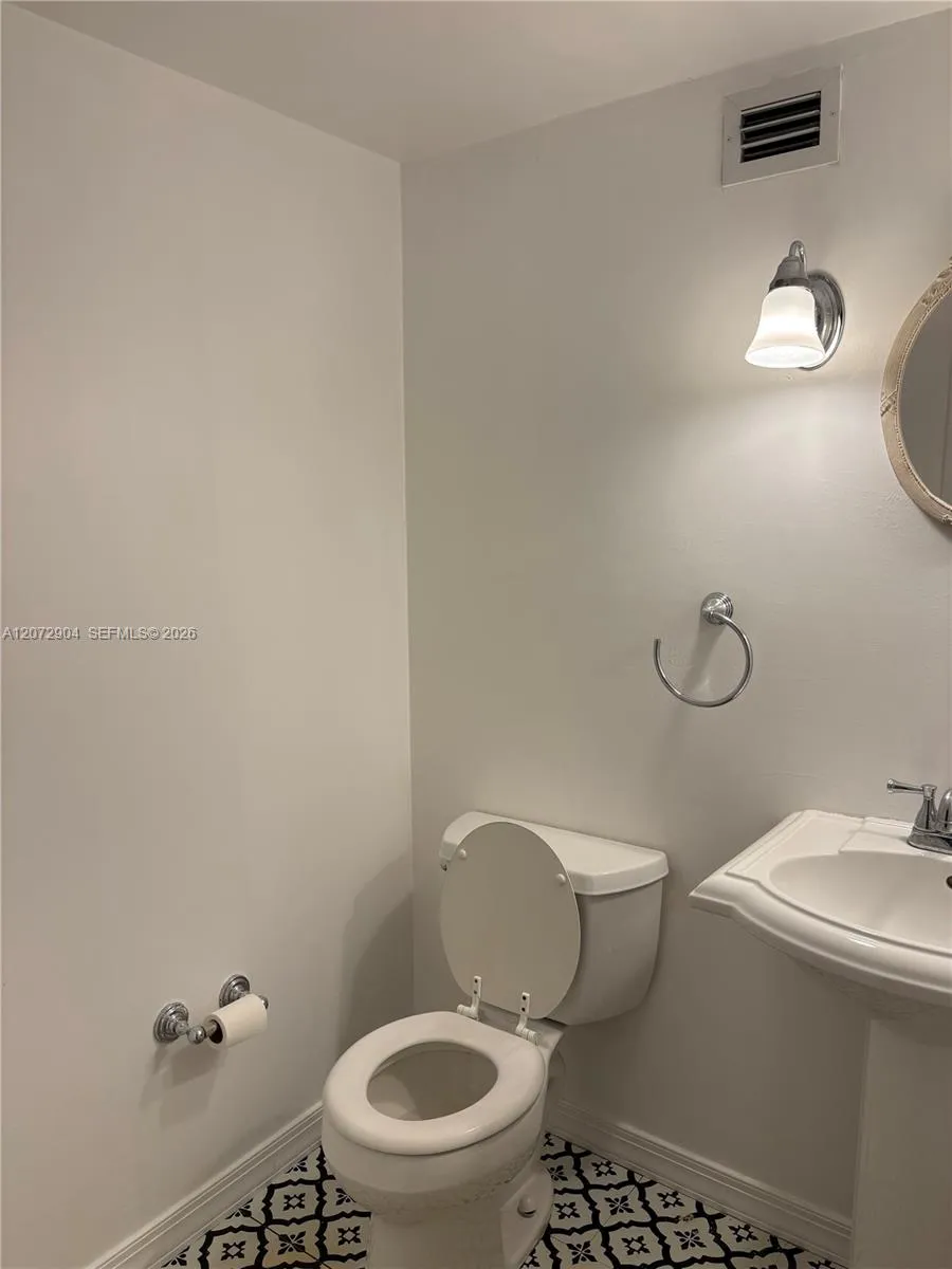 801 Three Islands Blvd #301 Hallandale Beach, FL 33009