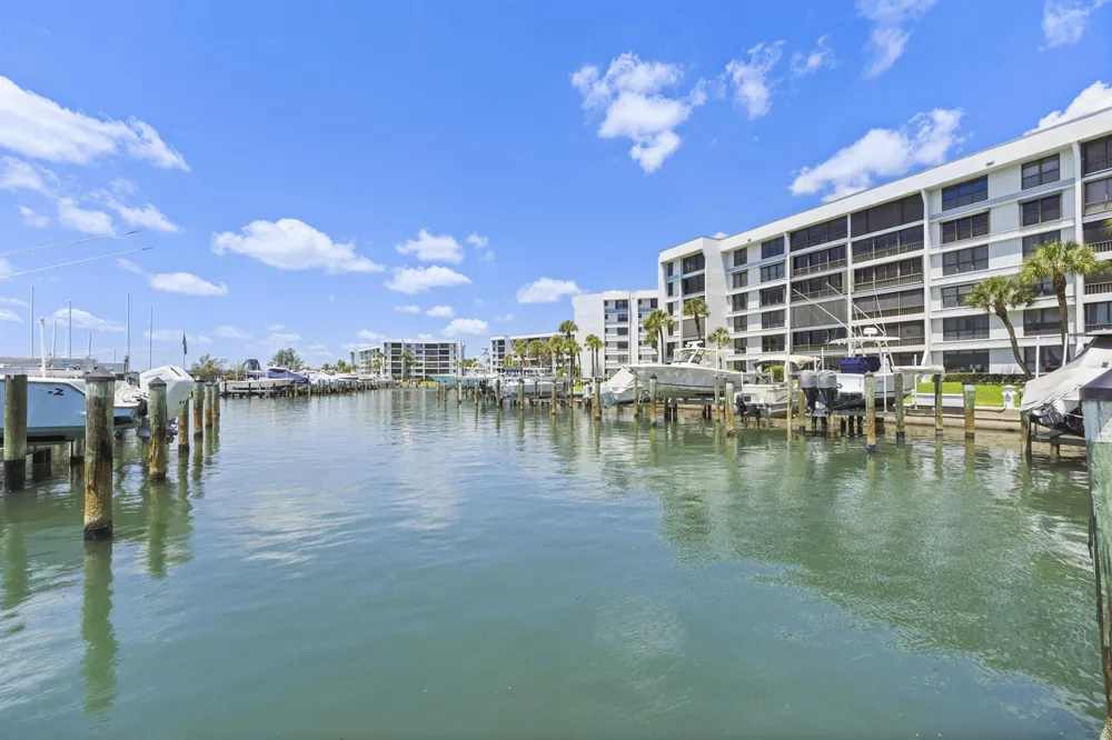 1748 JUPITER COVE DRIVE #517A Jupiter, FL 33469