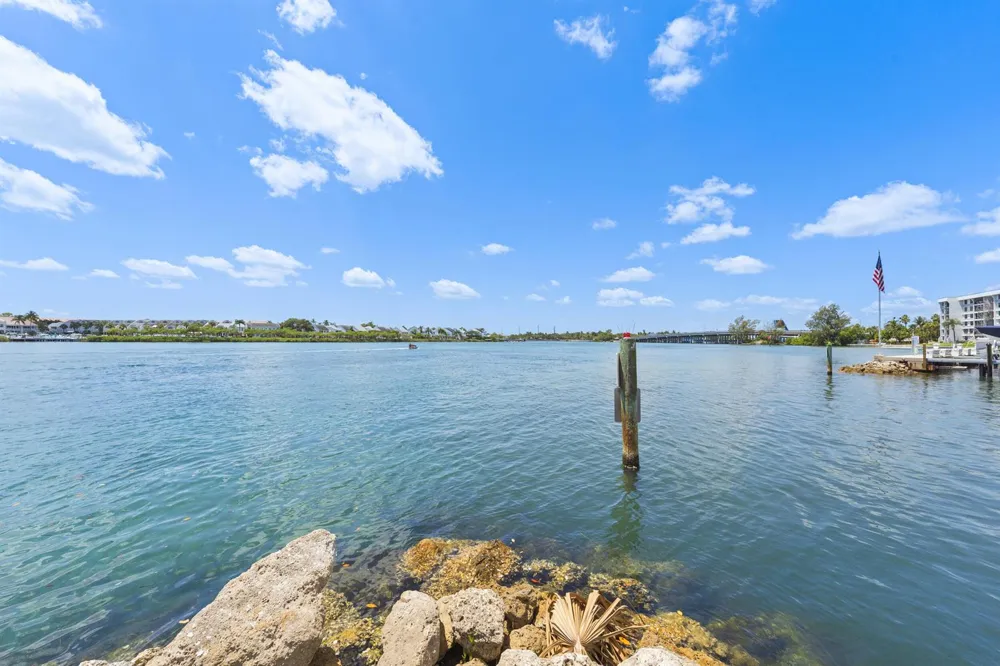 1748 JUPITER COVE DRIVE #517A Jupiter, FL 33469